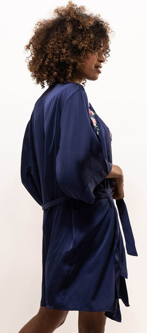 Kék szatén kimonó köntös
