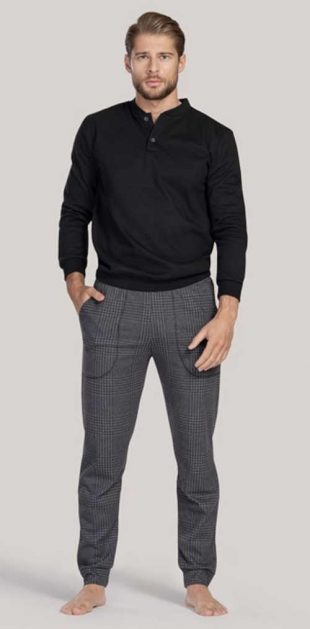 Hosszú, modern férfi pizsama luxus kivitelben