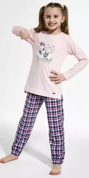 Kényelmes pizsama fiatal hölgyeknek